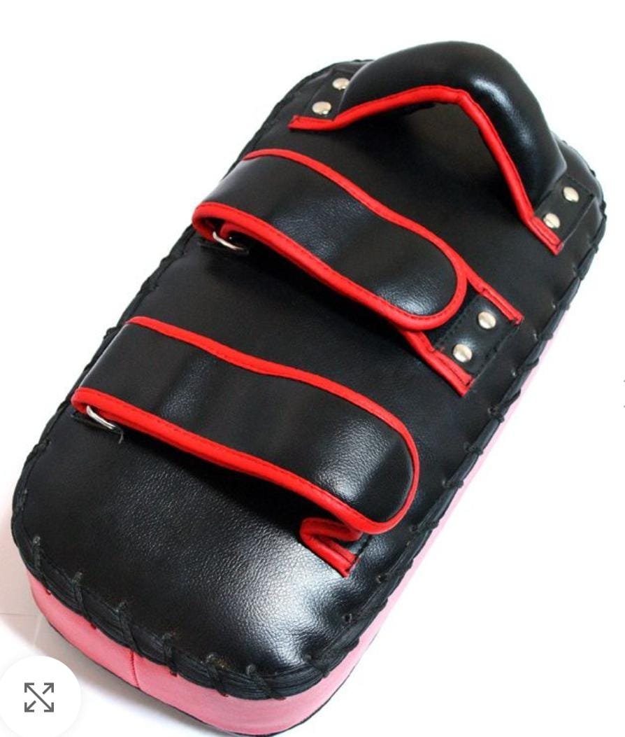 BOXING MUI THAI LAST PUNCH KICK PAD STRAPS  CLOSER